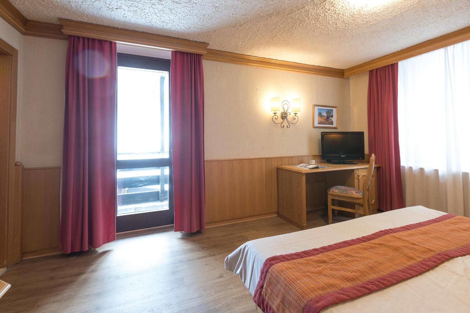 Classic Triple Room,1648254288:JPEG
