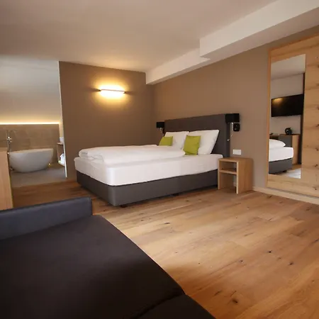 Sport Hotel-2